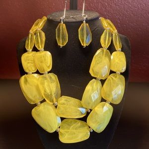 Fun summer yellow costume necklace and matching earrings.